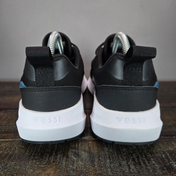 NEW Vessi Tidal Sneaker Womens Size 10 Waterproof Shoes Lace Up Black on White - Picture 4 of 12